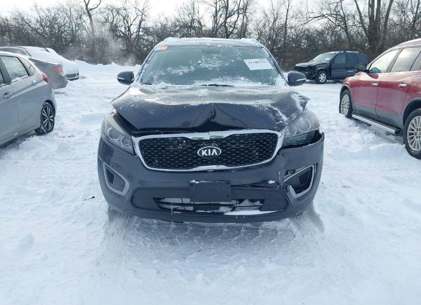 Photo 12 of 2017 Kia Sorento 3.3L LX (VIN 5XYPGDA56HG325575)