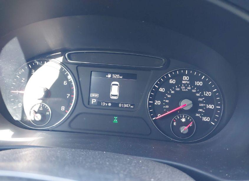 Photo 16 of 2019 Kia Sorento 3.3L LX (VIN 5XYPGDA56KG483406)