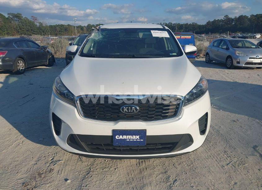 Photo 12 of 2019 Kia Sorento 3.3L LX (VIN 5XYPGDA56KG493417)