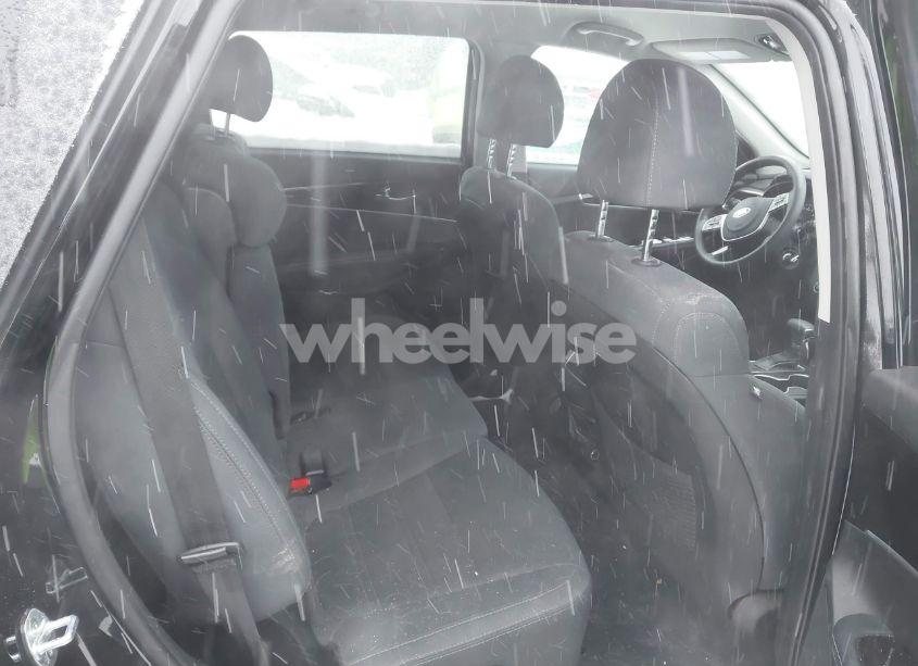 Photo 8 of 2019 Kia Sorento 3.3L LX (VIN 5XYPGDA56KG522401)