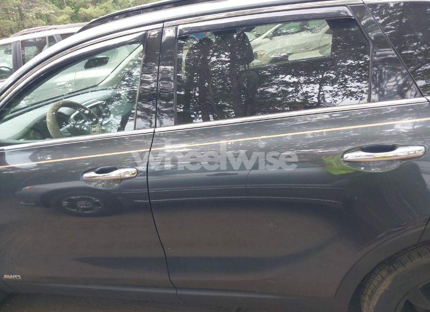 Photo 14 of 2019 Kia Sorento 3.3L S (VIN 5XYPGDA56KG603088)