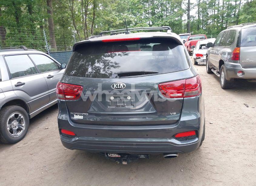 Photo 16 of 2019 Kia Sorento 3.3L S (VIN 5XYPGDA56KG603088)