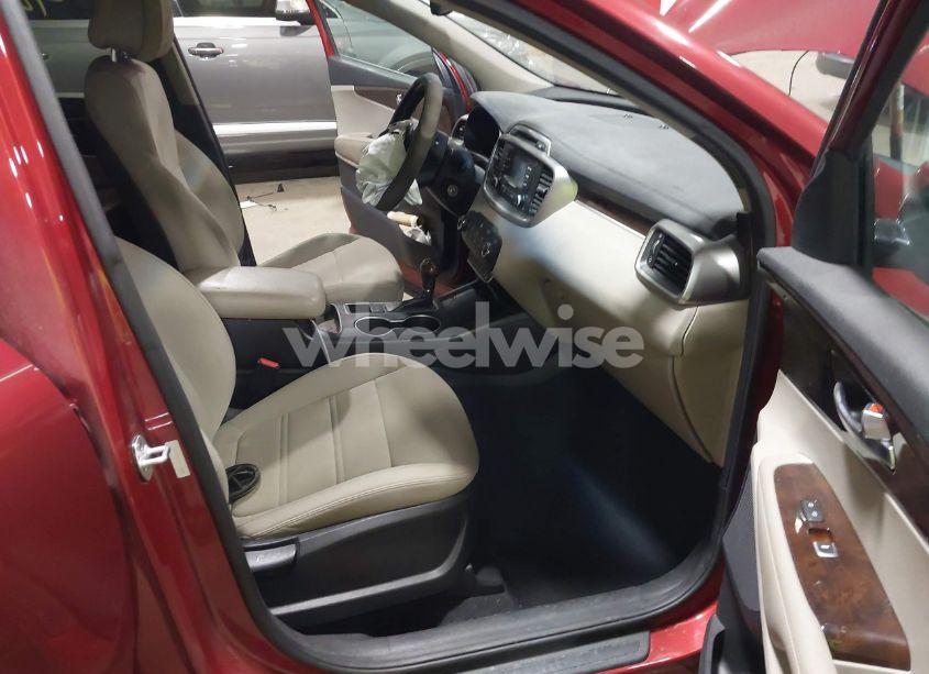 Photo 5 of 2016 Kia Sorento 3.3L LX (VIN 5XYPGDA57GG155659)