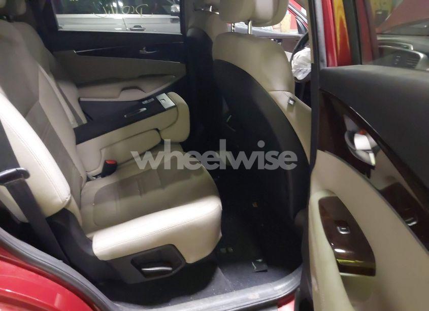 Photo 8 of 2016 Kia Sorento 3.3L LX (VIN 5XYPGDA57GG155659)