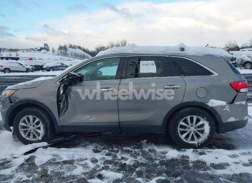 Photo 14 of 2016 Kia Sorento 3.3L LX (VIN 5XYPGDA57GG172641)