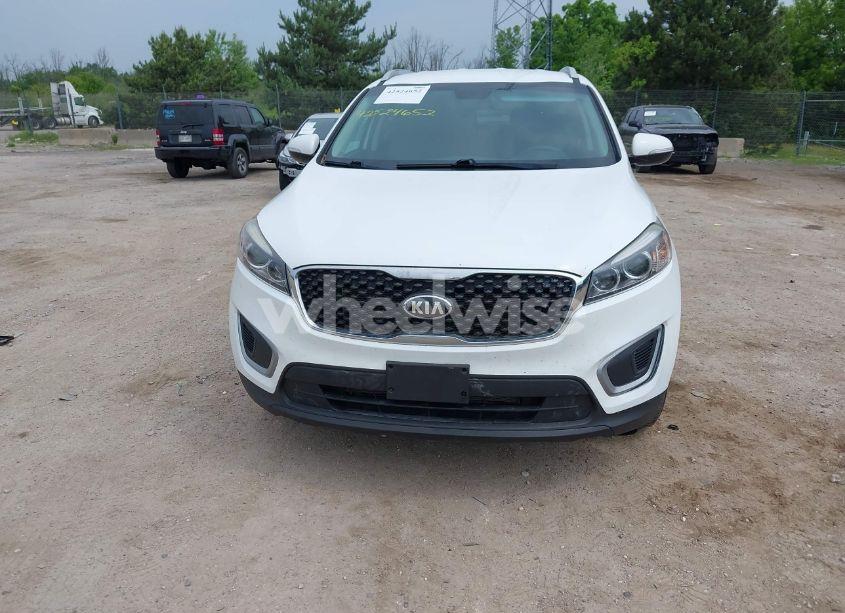 Photo 6 of 2017 Kia Sorento 3.3L LX (VIN 5XYPGDA57HG216333)