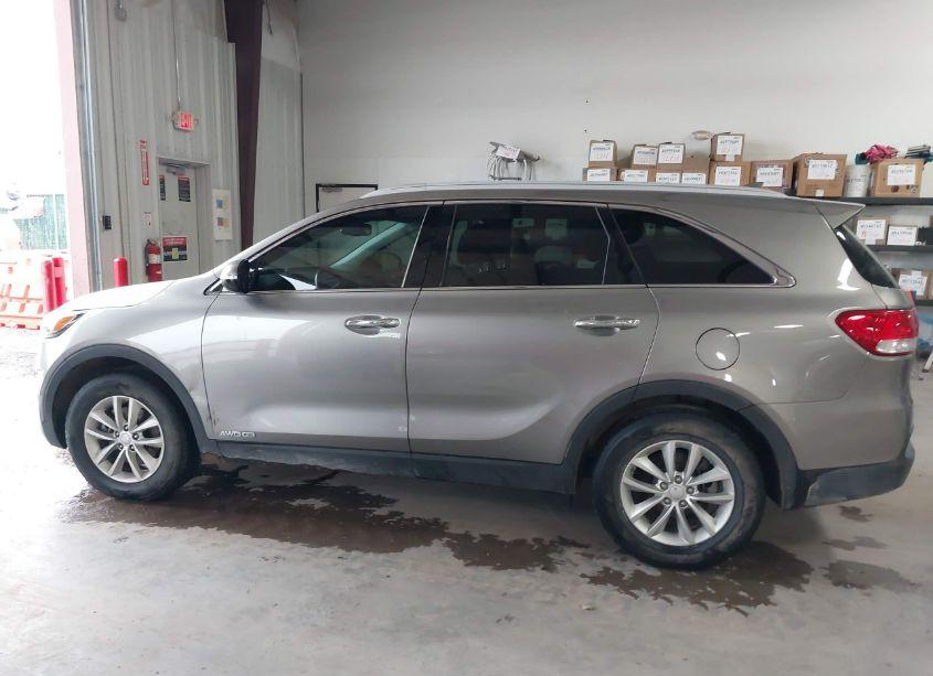 Photo 14 of 2017 Kia Sorento LX V6 (VIN 5XYPGDA57HG302497)