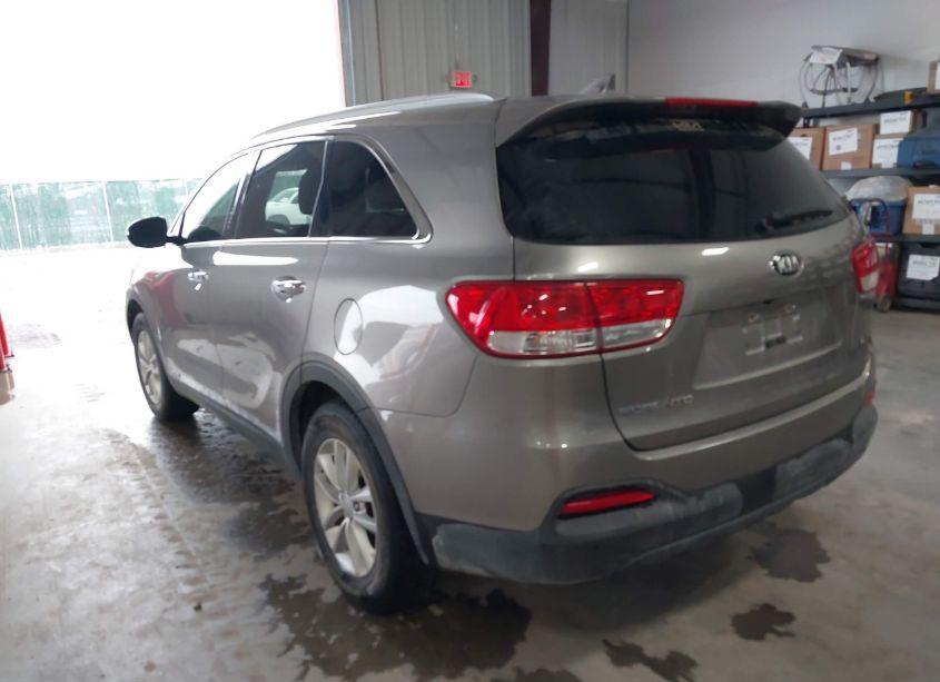 Photo 3 of 2017 Kia Sorento LX V6 (VIN 5XYPGDA57HG302497)