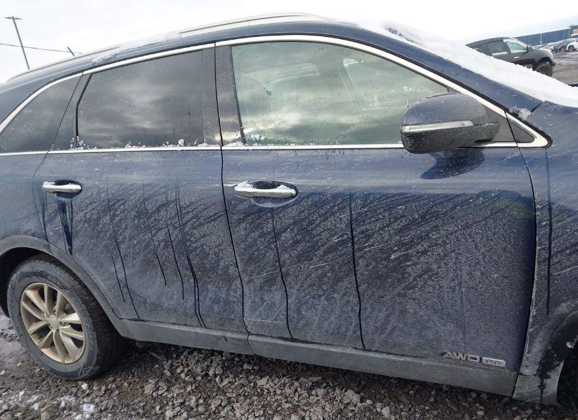 Photo 13 of 2017 Kia Sorento 3.3L LX (VIN 5XYPGDA57HG308610)