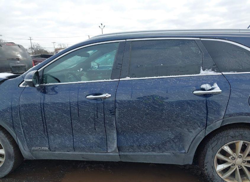 Photo 14 of 2017 Kia Sorento 3.3L LX (VIN 5XYPGDA57HG308610)