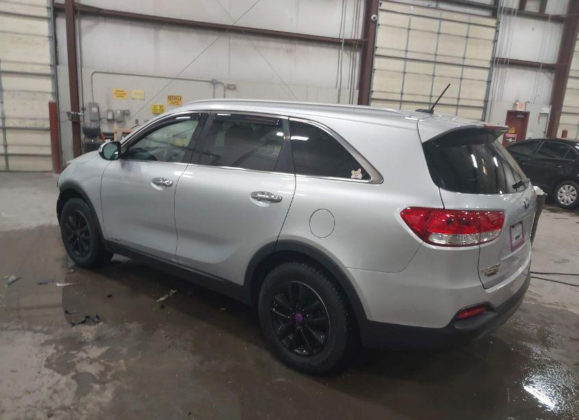 Photo 3 of 2017 Kia Sorento 3.3L LX (VIN 5XYPGDA57HG334902)