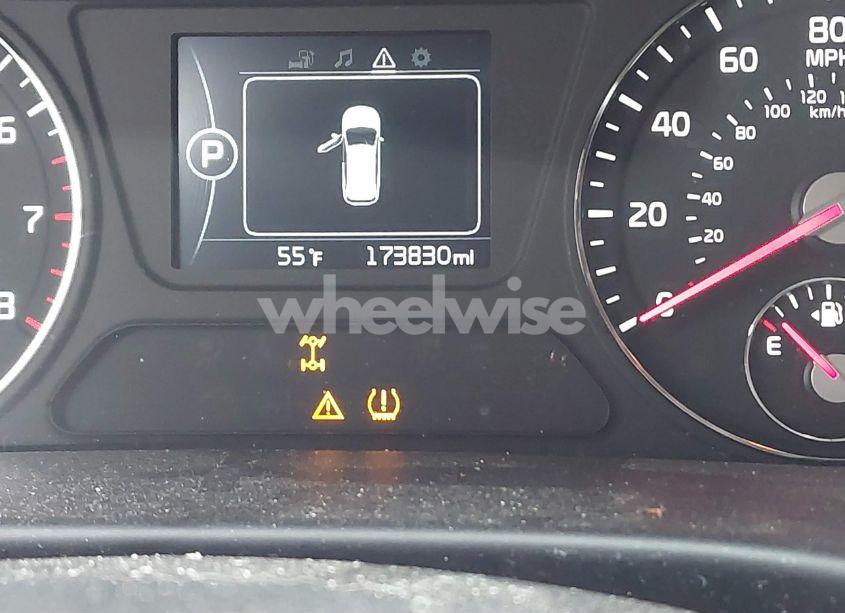 Photo 15 of 2018 Kia Sorento 3.3L LX (VIN 5XYPGDA57JG368022)