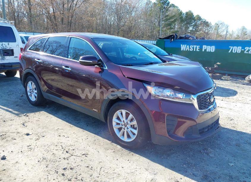 2019 Kia Sorento 3.3L LX (VIN 5XYPGDA57KG485357) main photo