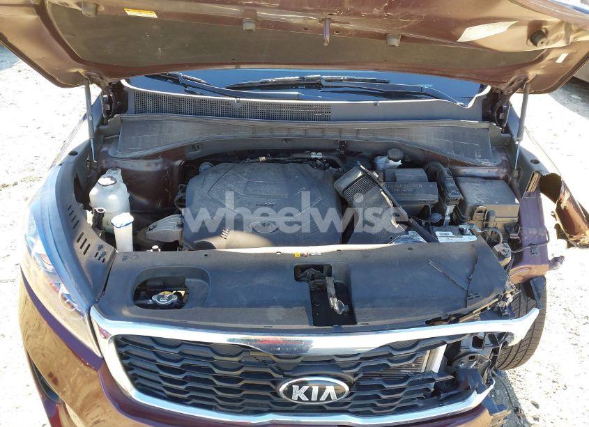Photo 10 of 2019 Kia Sorento 3.3L LX (VIN 5XYPGDA57KG485357)