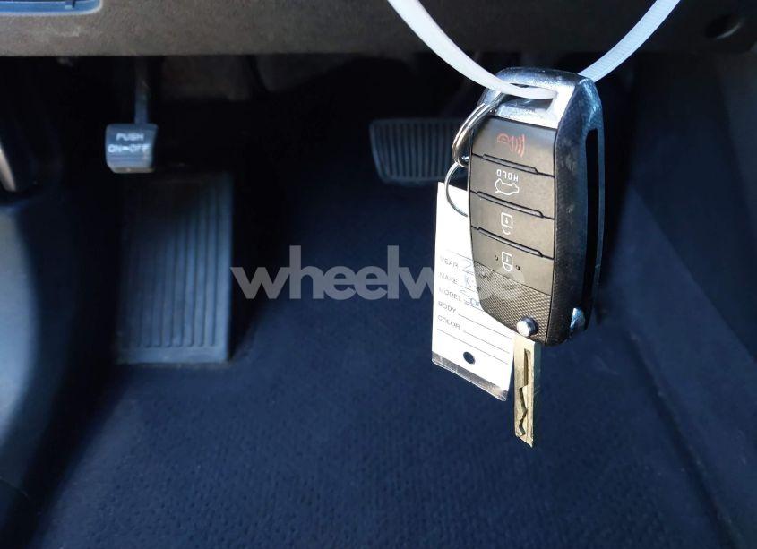 Photo 11 of 2019 Kia Sorento 3.3L LX (VIN 5XYPGDA57KG485357)