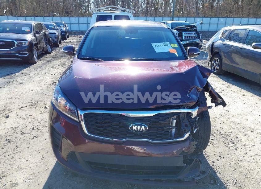 Photo 12 of 2019 Kia Sorento 3.3L LX (VIN 5XYPGDA57KG485357)