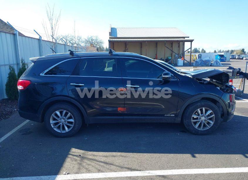 Photo 13 of 2016 Kia Sorento 3.3L LX (VIN 5XYPGDA58GG137610)