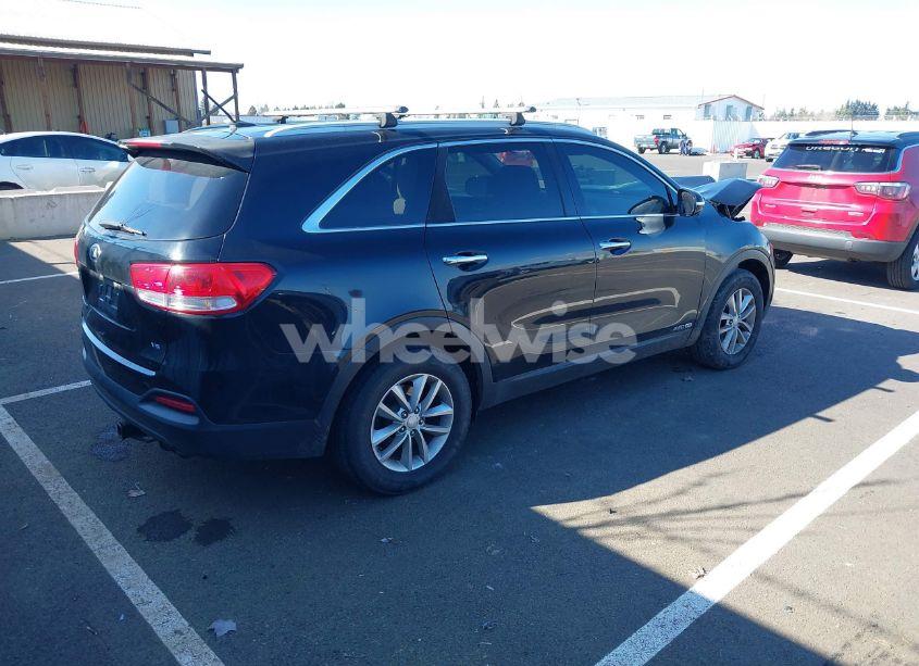Photo 4 of 2016 Kia Sorento 3.3L LX (VIN 5XYPGDA58GG137610)