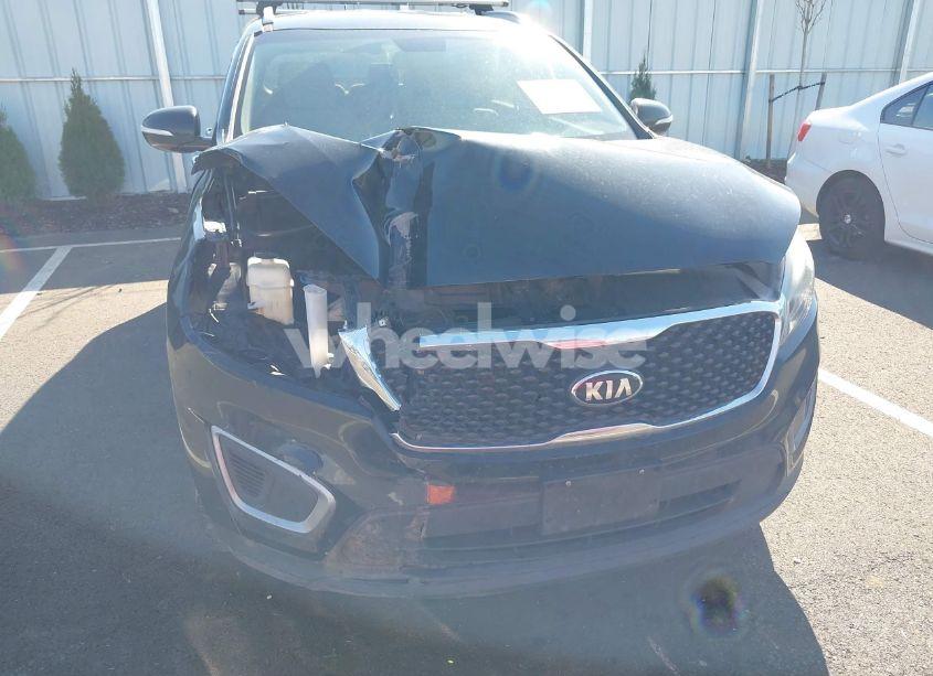 Photo 6 of 2016 Kia Sorento 3.3L LX (VIN 5XYPGDA58GG137610)