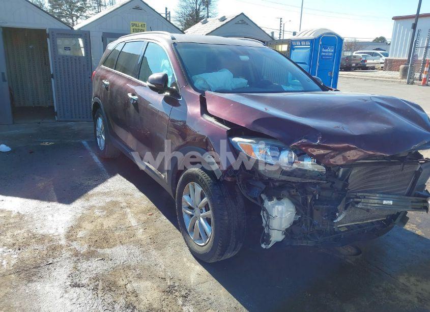 2017 Kia Sorento 3.3L LX (VIN 5XYPGDA58HG227907) main photo