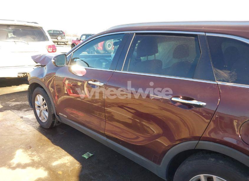 Photo 15 of 2017 Kia Sorento 3.3L LX (VIN 5XYPGDA58HG227907)