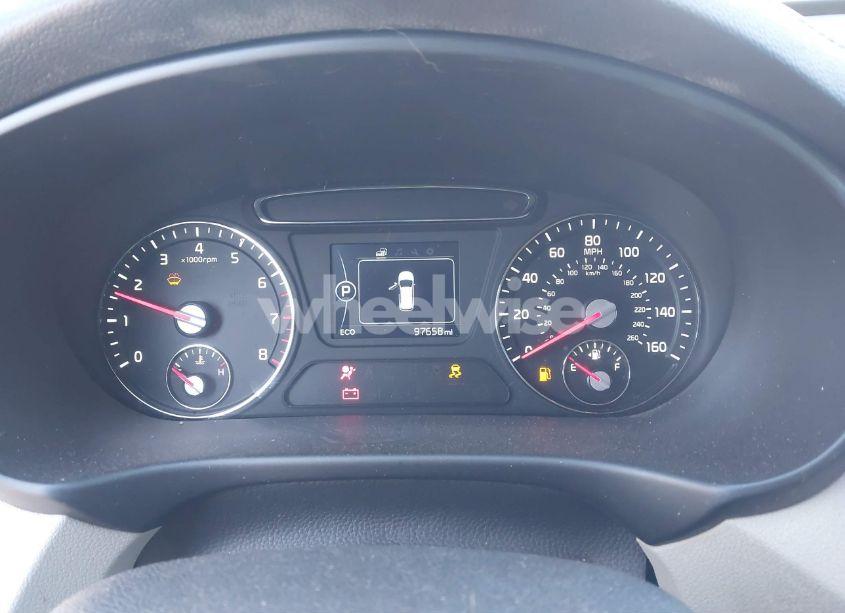 Photo 7 of 2017 Kia Sorento 3.3L LX (VIN 5XYPGDA58HG227907)