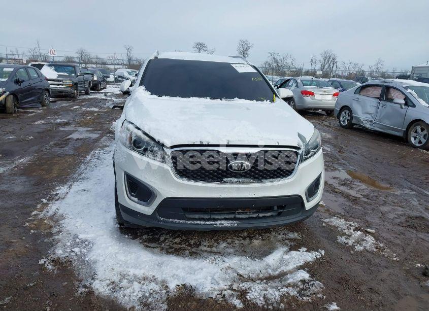 Photo 12 of 2017 Kia Sorento 3.3L LX (VIN 5XYPGDA58HG288240)