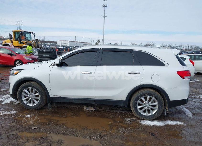 Photo 14 of 2017 Kia Sorento 3.3L LX (VIN 5XYPGDA58HG288240)