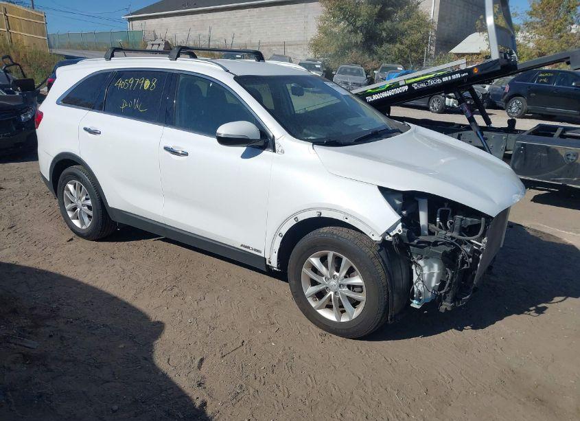 2018 Kia Sorento 3.3L LX (VIN 5XYPGDA58JG340665) main photo