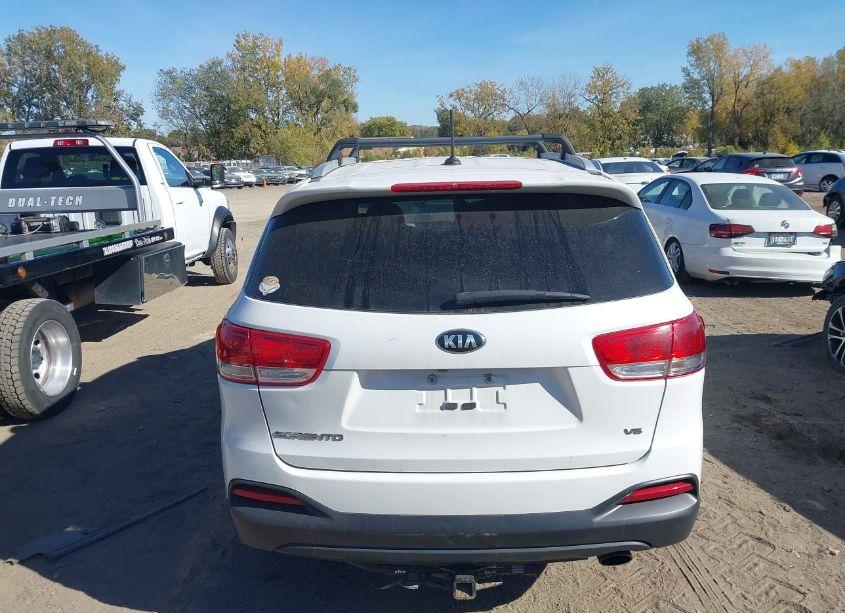 Photo 17 of 2018 Kia Sorento 3.3L LX (VIN 5XYPGDA58JG340665)