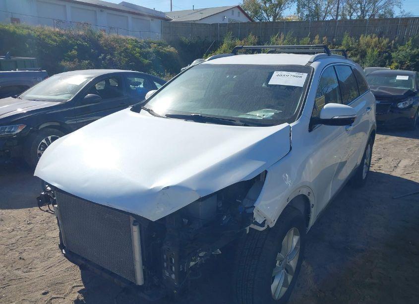 Photo 6 of 2018 Kia Sorento 3.3L LX (VIN 5XYPGDA58JG340665)