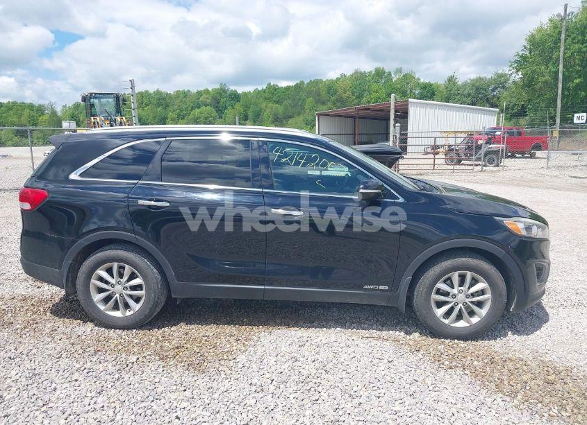 Photo 14 of 2016 Kia Sorento 3.3L LX (VIN 5XYPGDA59GG094704)