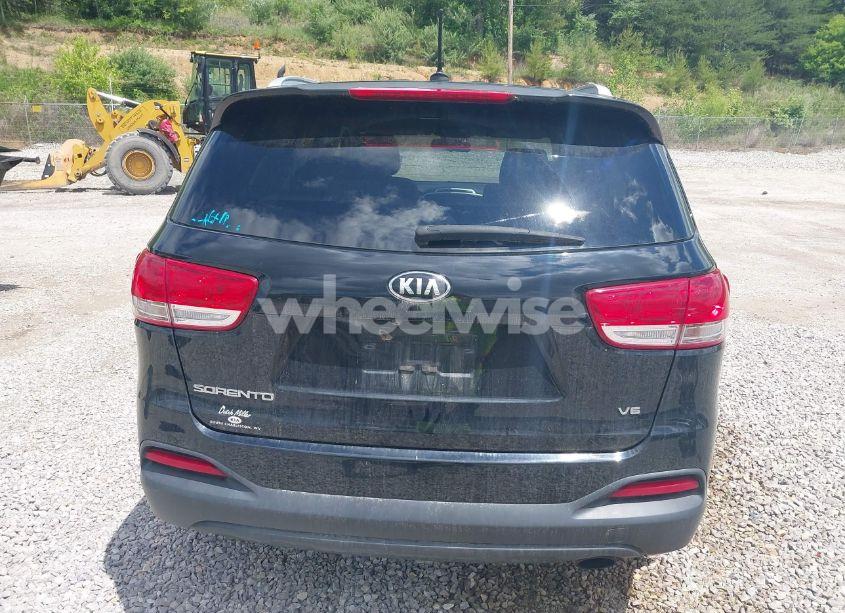 Photo 17 of 2016 Kia Sorento 3.3L LX (VIN 5XYPGDA59GG094704)