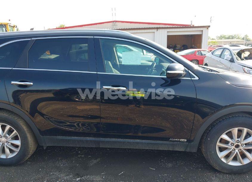 Photo 13 of 2016 Kia Sorento 3.3L LX (VIN 5XYPGDA59GG102686)