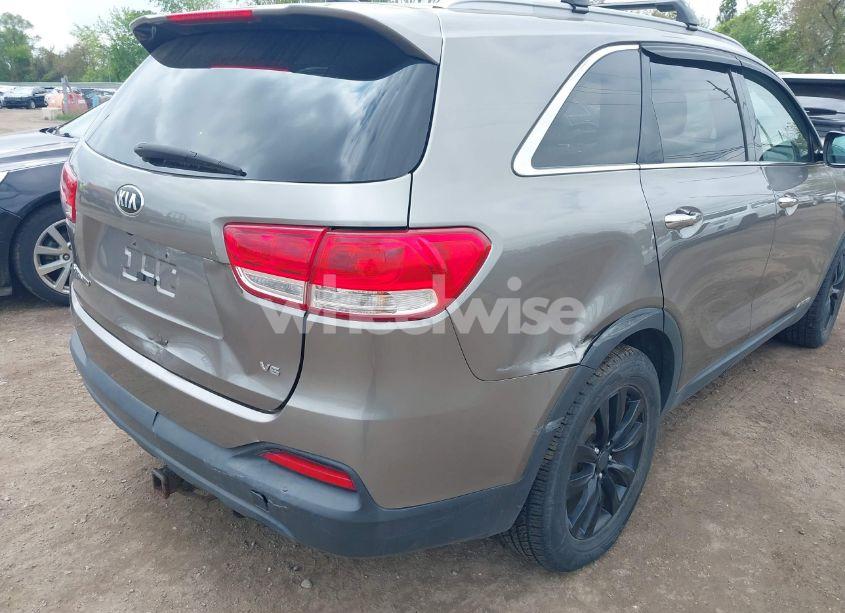 Photo 6 of 2016 Kia Sorento 3.3L LX (VIN 5XYPGDA59GG138541)