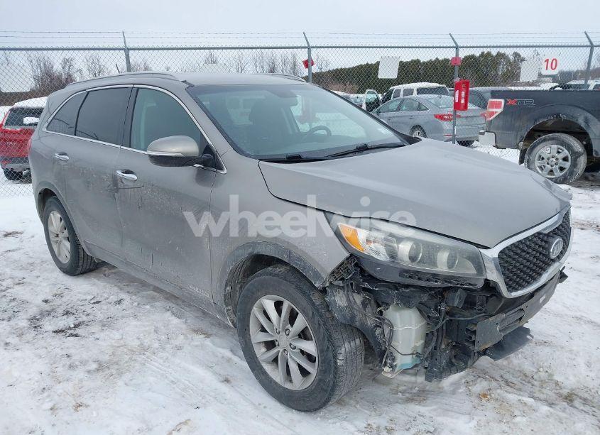 2017 Kia Sorento 3.3L LX (VIN 5XYPGDA59HG198675) main photo