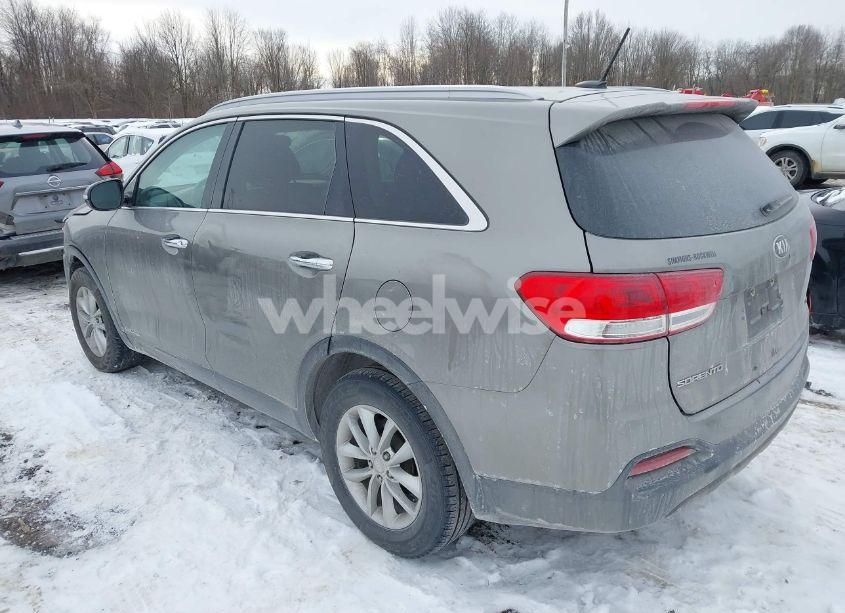Photo 3 of 2017 Kia Sorento 3.3L LX (VIN 5XYPGDA59HG198675)