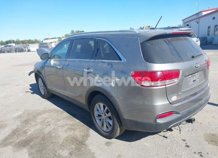 Photo 3 of 2017 Kia Sorento 3.3L LX (VIN 5XYPGDA59HG224935)