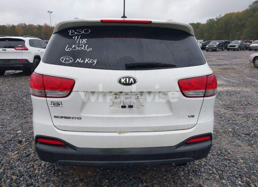Photo 16 of 2017 Kia Sorento 3.3L LX (VIN 5XYPGDA59HG326526)