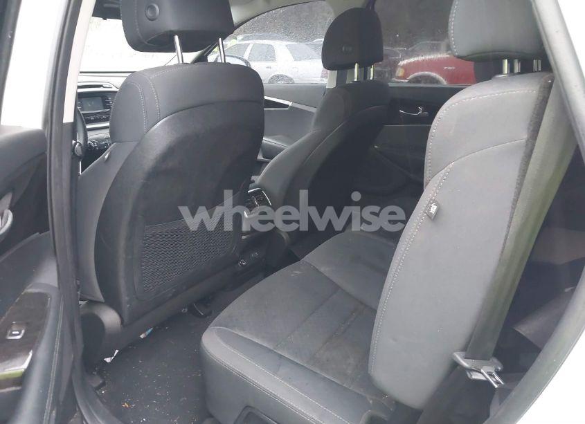 Photo 8 of 2017 Kia Sorento 3.3L LX (VIN 5XYPGDA59HG326526)