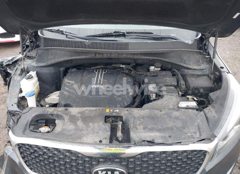 Photo 10 of 2017 Kia Sorento 3.3L LX (VIN 5XYPGDA59HG334335)