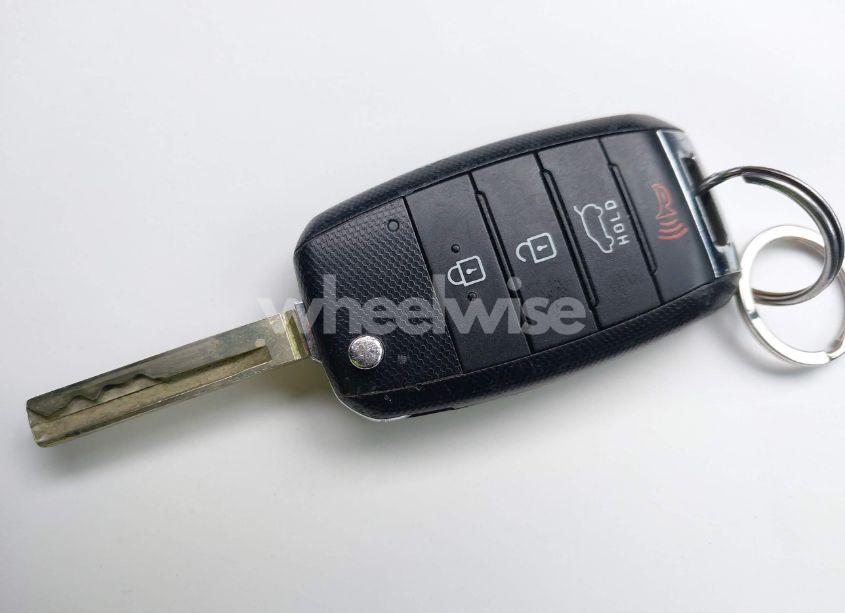 Photo 11 of 2017 Kia Sorento 3.3L LX (VIN 5XYPGDA59HG334335)