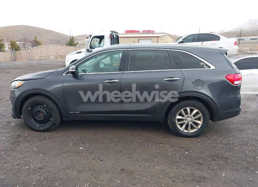 Photo 14 of 2017 Kia Sorento 3.3L LX (VIN 5XYPGDA59HG334335)