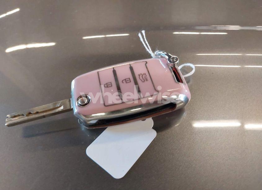 Photo 11 of 2018 Kia Sorento 3.3L LX (VIN 5XYPGDA59JG341002)