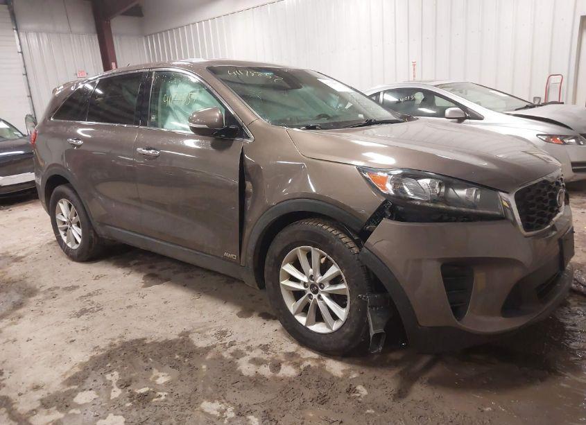 2019 Kia Sorento 3.3L LX (VIN 5XYPGDA59KG487305) main photo