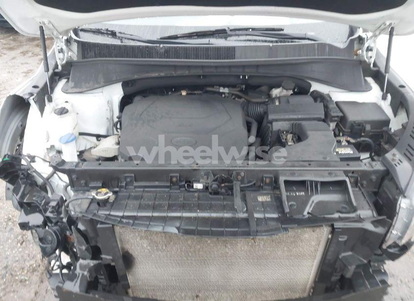 Photo 10 of 2019 Kia Sorento 3.3L LX (VIN 5XYPGDA59KG552847)