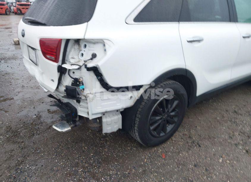 Photo 20 of 2019 Kia Sorento 3.3L LX (VIN 5XYPGDA59KG552847)