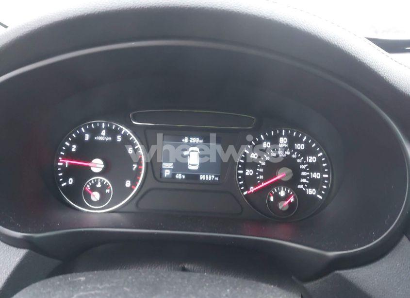 Photo 7 of 2019 Kia Sorento 3.3L LX (VIN 5XYPGDA59KG552847)