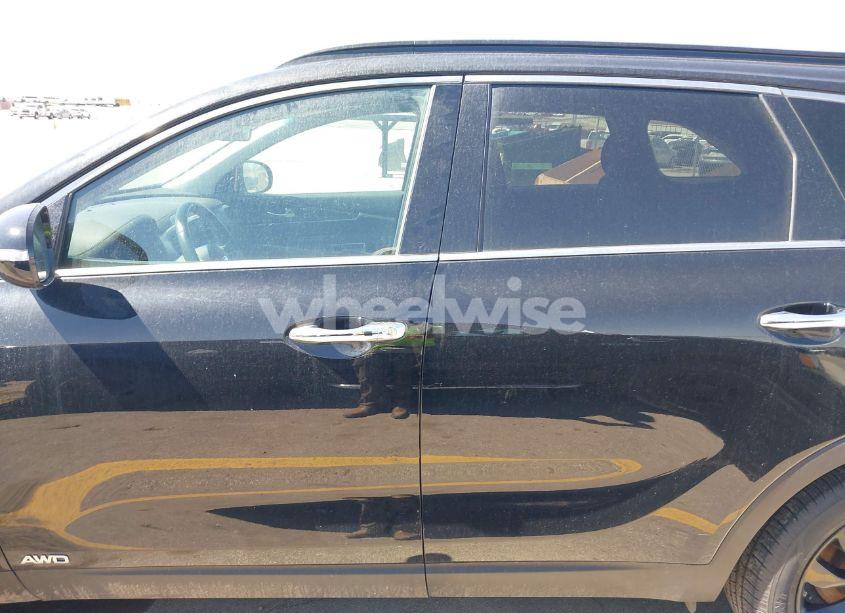 Photo 14 of 2020 Kia Sorento 3.3L S (VIN 5XYPGDA59LG693676)