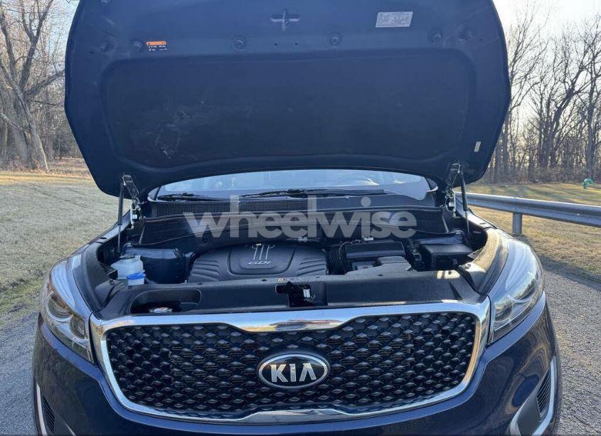 Photo 10 of 2016 Kia Sorento LX/L (VIN 5XYPGDA5XGG142632)